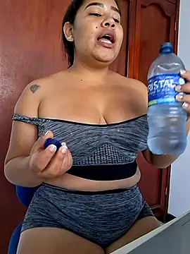 Sarahy- online show from May 13, 12:56 pm