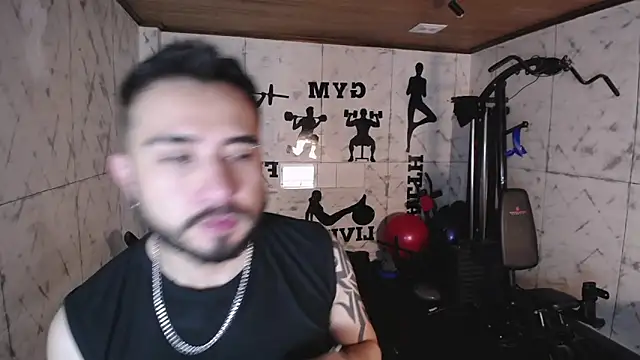 Snapshot of dave_wolff chatting on January 6, 12:09 pm dave wolff online show from January 6, 12:09 pm