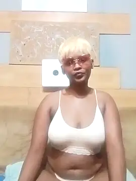 CurvyBabe36 online show from April 8, 10:11 pm