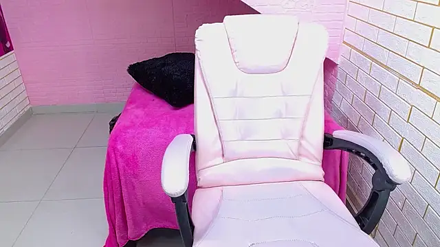 meliangels303av online show from February 15, 12:33 am