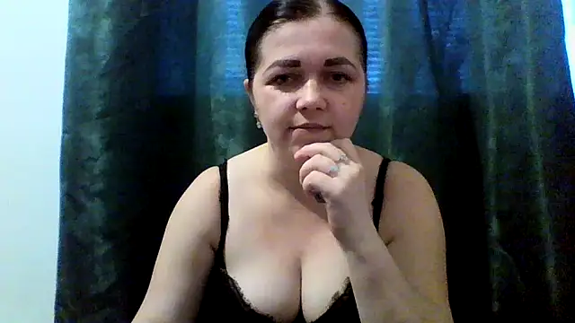 Vitalina282128 online show from April 9, 3:18 pm