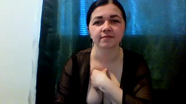 Vitalina282128 online show from May 11, 10:05 am