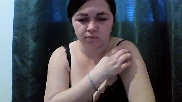 Vitalina282128 online show from April 14, 6:07 am