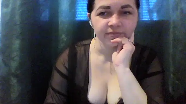 Vitalina282128 online show from April 28, 6:40 am