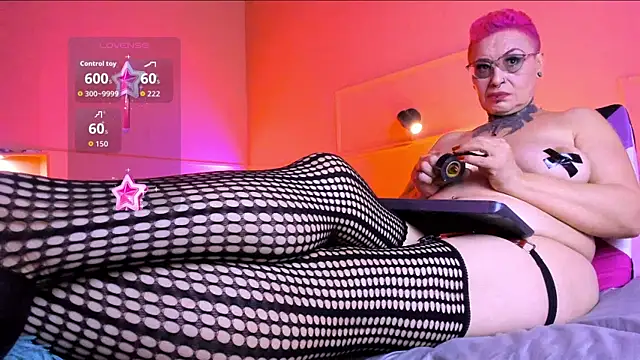 MATURE HARDCORE online show from November 21, 3:05 am