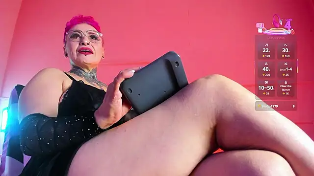 Snapshot of MATURE_HARDCORE chatting on February 7, 3:14 am MATURE HARDCORE online show from February 7, 3:14 am