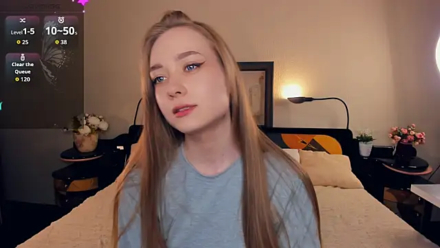 AdalineSheetz online show from April 7, 8:32 pm