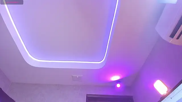 jesssie lee online show from November 24, 10:10 pm