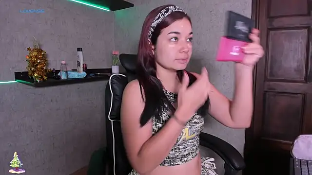 jesssie lee online show from January 5, 10:24 pm