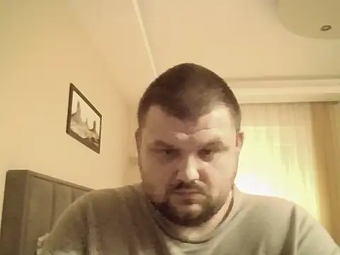 Snapshot of cyrex_monster chatting on December 19, 3:25 pm cyrex monster online show from December 19, 3:25 pm