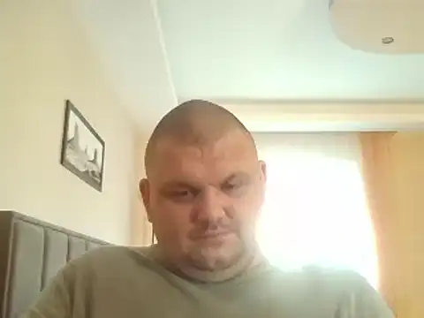 Snapshot of cyrex_monster chatting on January 8, 10:32 am cyrex monster online show from January 8, 10:32 am