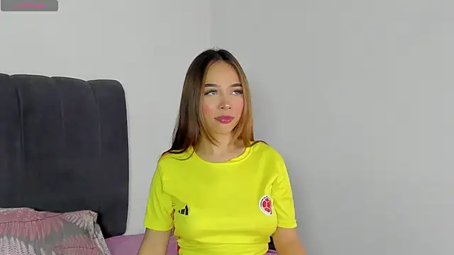 Snapshot of Evelin888 chatting on June 17, 7:46 pm Evelin888 online show from June 17, 7:46 pm
