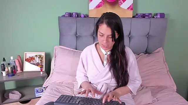 hazz smith online show from November 27, 4:24 am