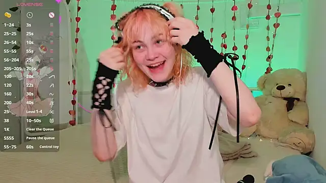 Awawrin online show from November 30, 8:53 pm