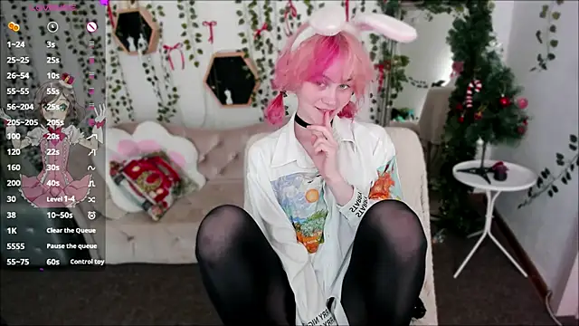 Awawrin online show from January 9, 9:00 pm