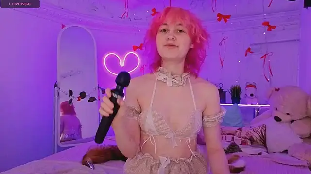 Awawrin online show from February 14, 8:42 pm