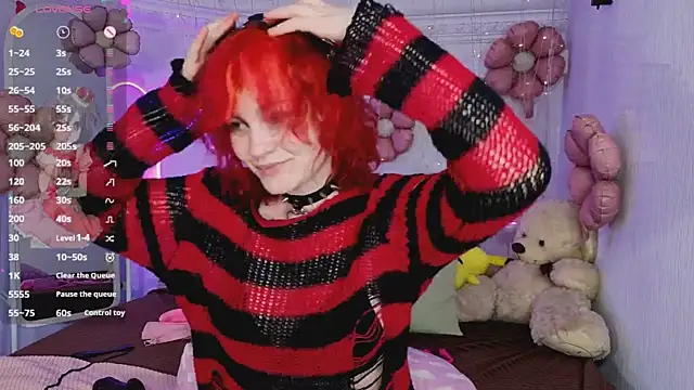 Awawrin online show from April 4, 8:59 pm