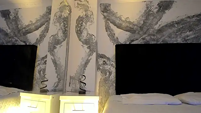 lilithDraven  online show from March 6, 3:56 am