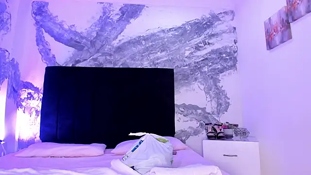 lilithDraven  online show from February 17, 3:59 am