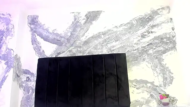 lilithDraven  online show from February 18, 4:10 am