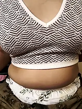 Snapshot of hotmahi8 chatting on November 14, 3:37 pm hotmahi8 online show from November 14, 3:37 pm