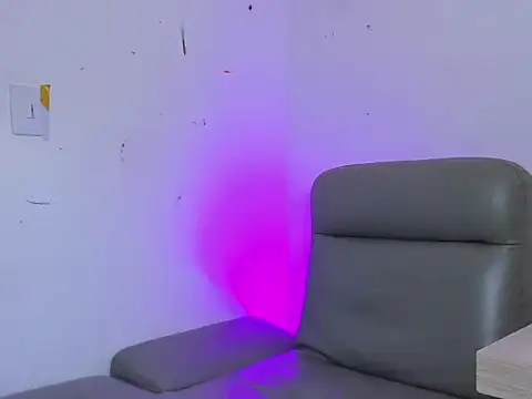 D3mon cock online show from November 18, 4:43 pm