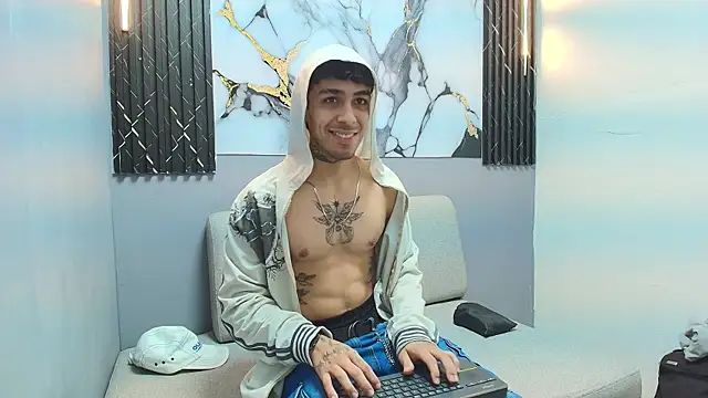 Snapshot of Aethon_noir chatting on November 12, 1:59 pm Aethon noir online show from November 12, 1:59 pm