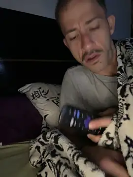 Lucasjandre online show from April 2, 6:53 am