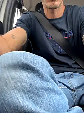 Lucasjandre online show from December 2, 11:34 am