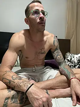 Lucasjandre online show from April 11, 10:57 pm