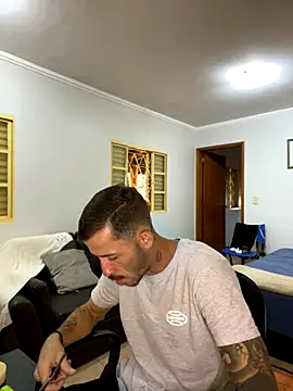 Lucasjandre online show from December 4, 9:30 am