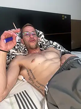 Lucasjandre online show from March 22, 11:39 pm