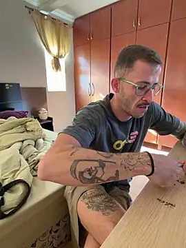Lucasjandre online show from June 2, 11:43 am
