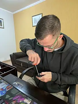 Lucasjandre online show from May 24, 1:22 pm