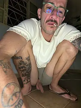 Lucasjandre online show from May 30, 10:26 pm