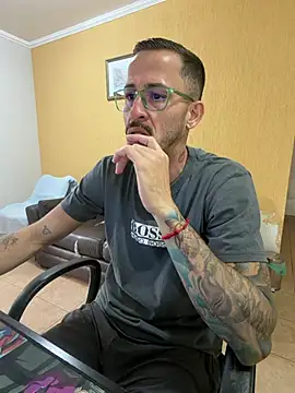 Lucasjandre online show from May 17, 11:10 am