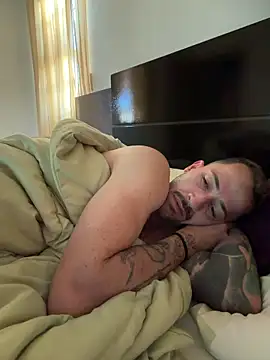 Lucasjandre online show from May 31, 10:43 am