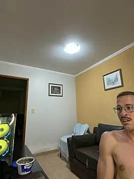 Lucasjandre online show from May 23, 1:04 am