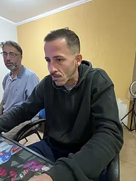 Lucasjandre online show from June 5, 10:37 pm