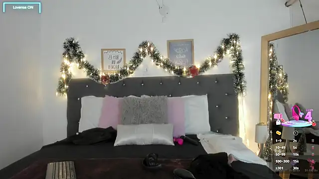 Sara puertaa  online show from December 16, 7:07 pm