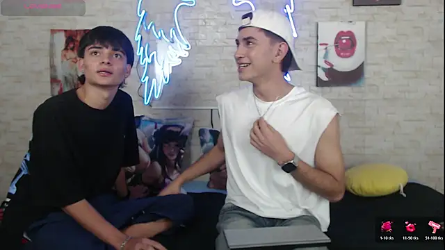 axel milo kairo and noa online show from November 12, 8:23 pm