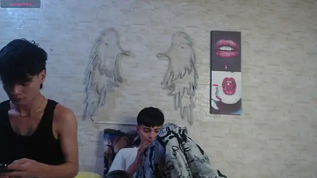 axel milo kairo and noa online show from February 10, 5:23 pm