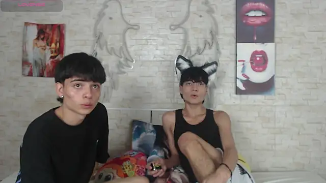 axel milo kairo and noa online show from November 18, 3:43 am