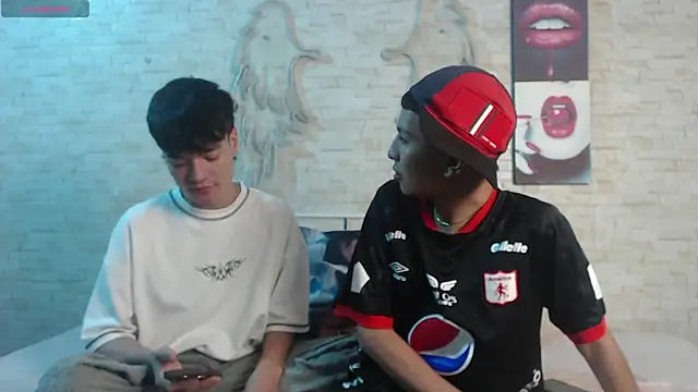 axel milo kairo and noa online show from January 5, 5:49 pm