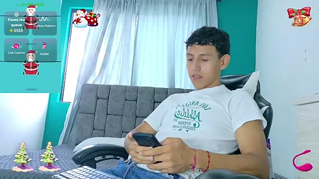 FelipeGonzalezz online show from November 28, 2:17 pm