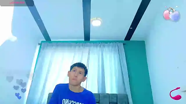 FelipeGonzalezz online show from November 13, 12:53 pm