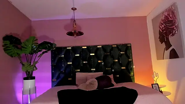 Velvet Dreamss online show from March 27, 11:44 am