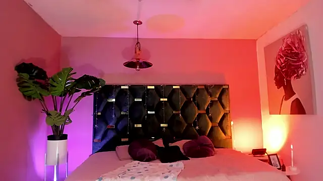 Velvet Dreamss online show from March 17, 11:35 am