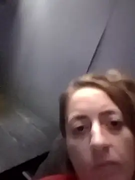 Snapshot of sexxxilexxxi44 chatting on December 19, 1:20 am sexxxilexxxi44 online show from December 19, 1:20 am