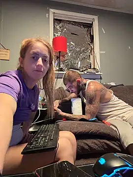 Snapshot of sexxxilexxxi44 chatting on May 18, 3:50 am sexxxilexxxi44 online show from May 18, 3:50 am